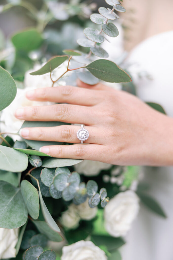 brides ring detail photo crossline church wedding