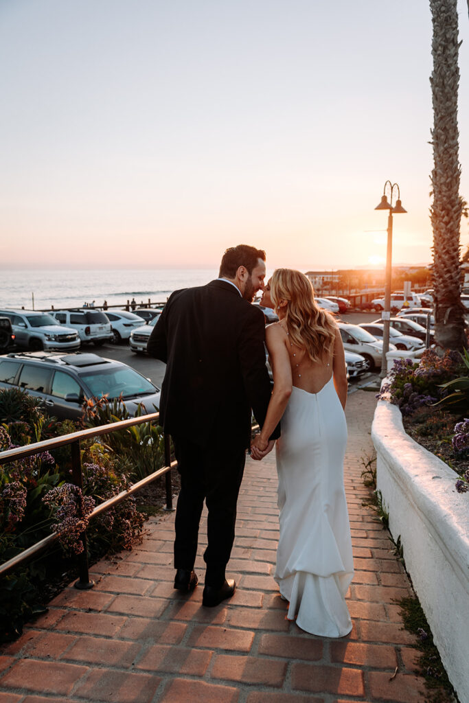 bride and groom golden hour photos