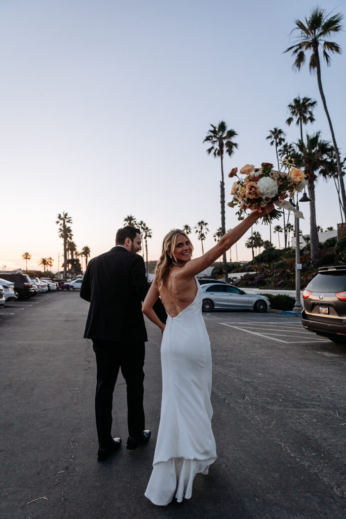 bride and groom golden hour photos