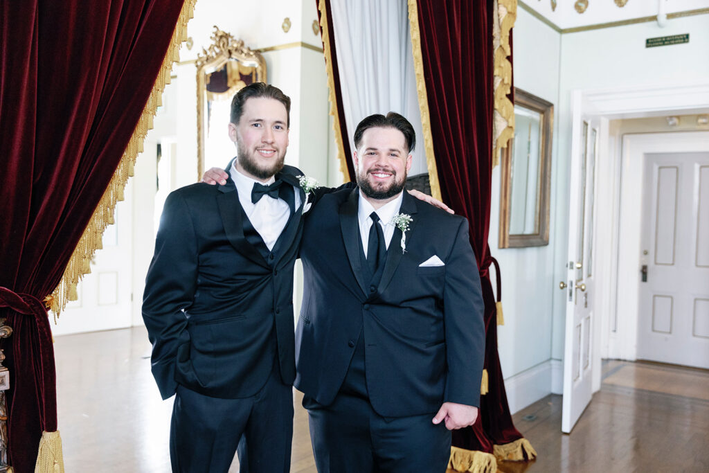 groom with groomsman