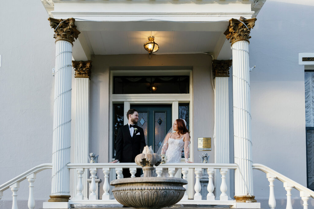 outdoor wedding portraits at jefferson street mansion wedding