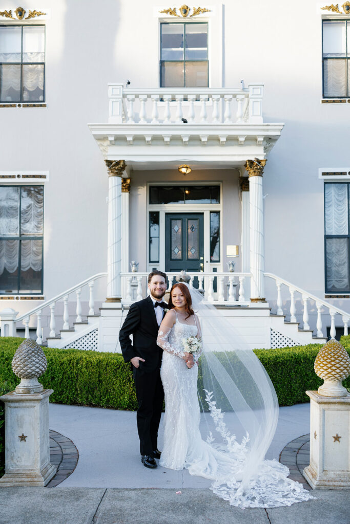 outdoor wedding portraits at jefferson street mansion wedding